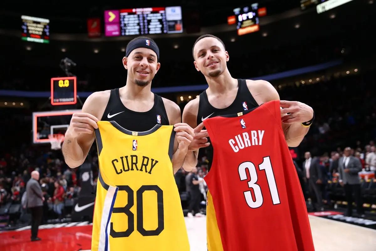 少数, 纳森 少数, 纳森