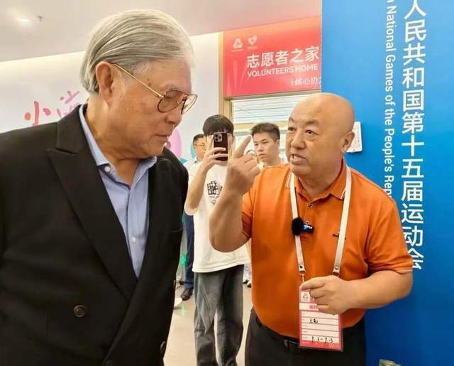 而要依靠专 而要依靠专