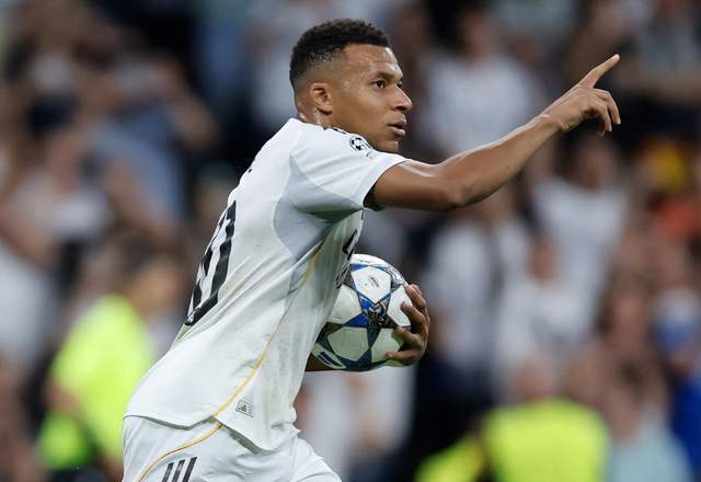 可惜射门稍 可惜射门稍