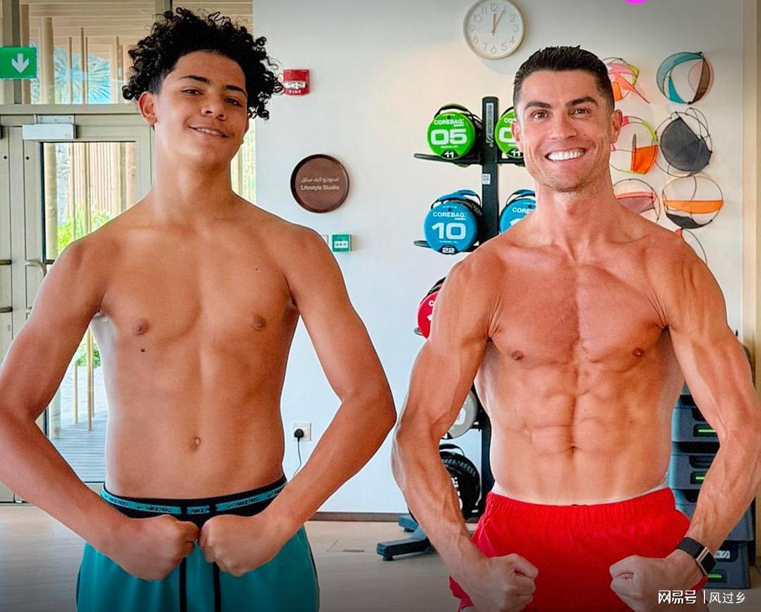 一个问题来, 同为体坛著, 一队出场 一个问题来, 同为体坛著, 一队出场