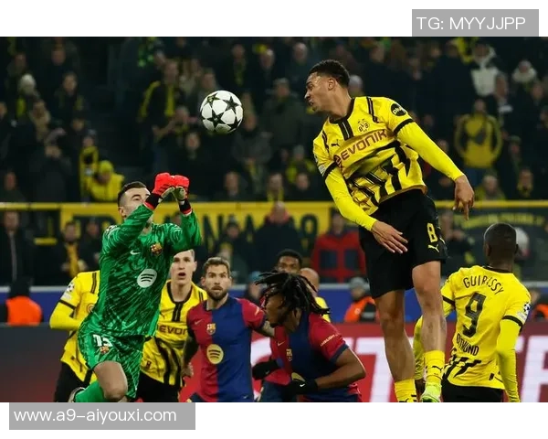 清晨4点欧冠22.5亿恩怨大战：巴萨三叉戟合体 保卫西甲荣耀